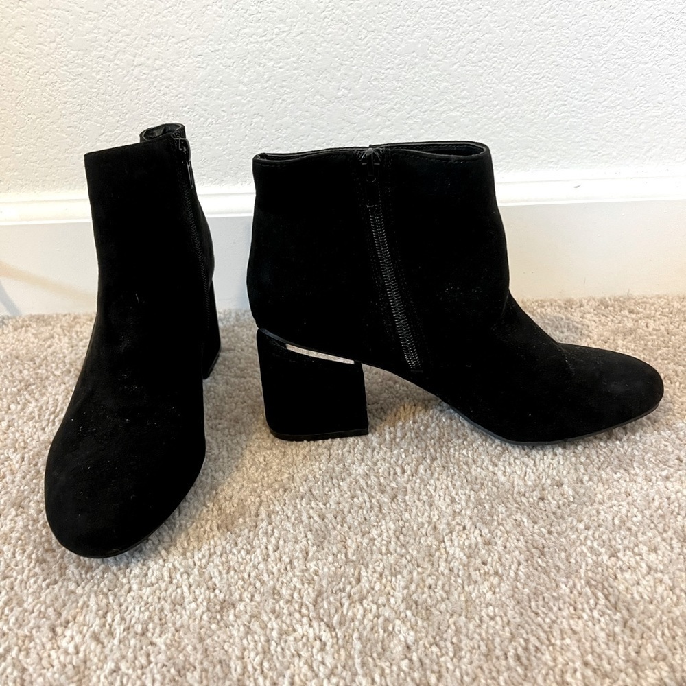 bar III Women’s Black Booties Size 7